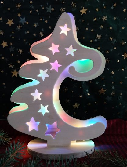 Holzskulptur "Tannenbaum Lichterzauber"