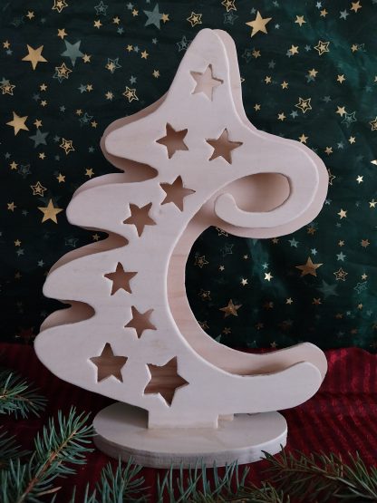 Holzskulptur "Tannenbaum Lichterzauber" – Bild 2