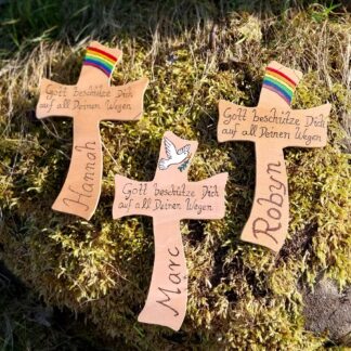 Personalisiertes Segenskreuz zur Kommunion – Regenbogen oder Taube